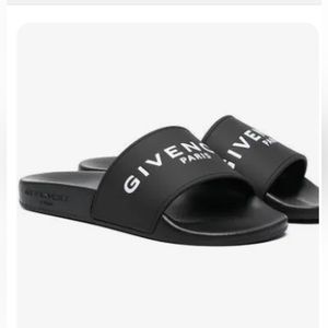 Givenchy Pool slides in Good Condition.